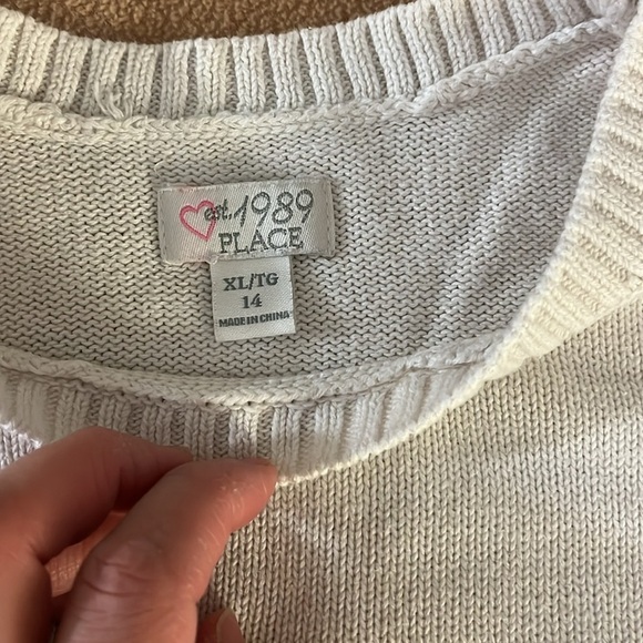 Children’s Place 1989 fox sweater - Picture 4 of 7